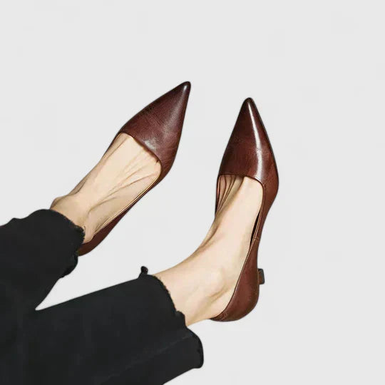 A woman in supportive everyday heels moving from the office to an evening event.